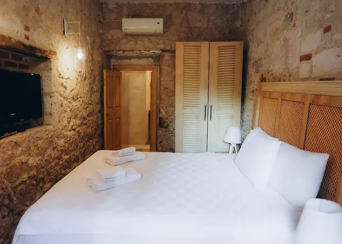 ベッド・アンド・ブレックファスト 1881 Halil Efendi 3*