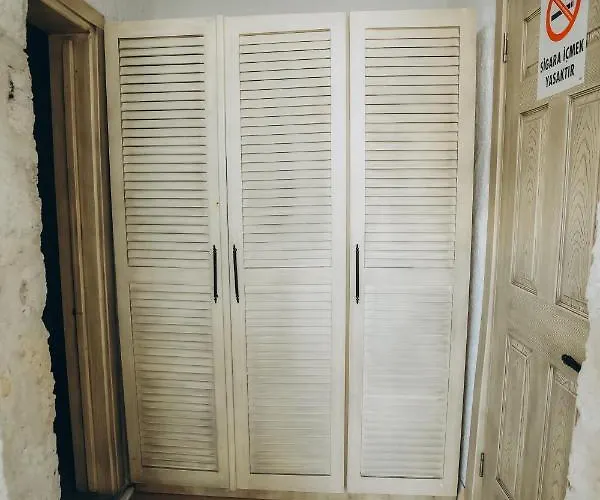 1881 Halil Efendi 3*