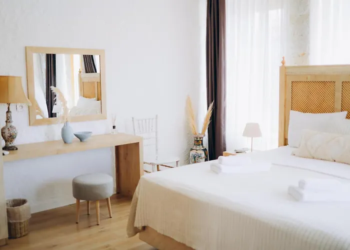 1881 Halil Efendi Bed & Breakfast Alaçatı