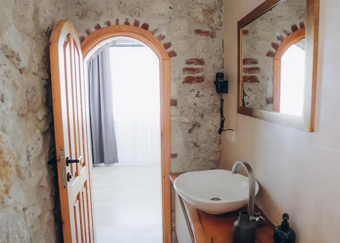 ベッド・アンド・ブレックファスト 1881 Halil Efendi 3*